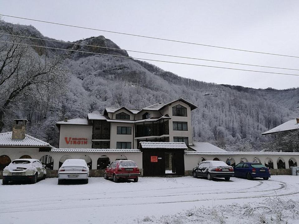 Family Hotel Virgin リバリツァ エクステリア 写真